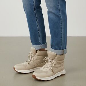 Eddie Bauer Women’s Balasana Boots